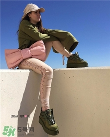 puma蝴蝶結腰包多少錢?puma蝴蝶結腰包價格 puma蝴蝶結腰包多少錢?puma蝴蝶結腰包價格