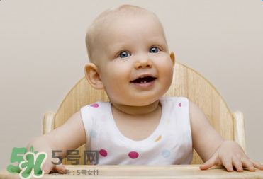 寶寶的眉毛剃掉后會變得更濃密嗎？ 寶寶眉毛剃掉的危害