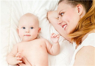 哺乳期媽媽用護膚品對寶寶有影響嗎？哺乳期能不能用護膚品？