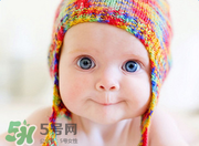 寶寶總是拿手揉眼睛是怎么了？寶寶眼睛癢怎么處理？