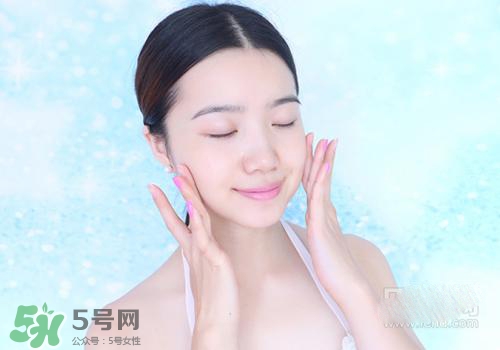 眼霜和精華哪個先用？眼霜和精華使用順序