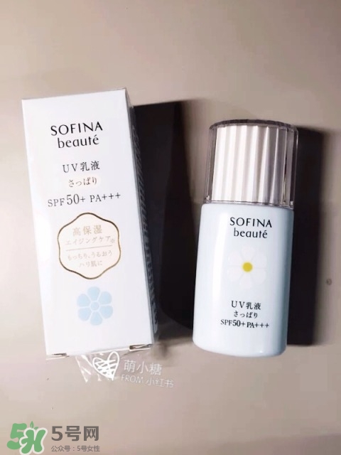 蘇菲娜藍(lán)蕾絲和藍(lán)小花哪個(gè)好？蘇菲娜藍(lán)蕾絲和藍(lán)小花對(duì)比