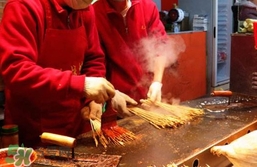 烤鴨腸一串成本是多少？烤鴨腸一串利潤是多少