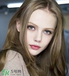 30多歲的女人用什么眼霜比較好 30多歲的女人用什么眼霜比較好