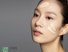 粉底液可以涂在眼部嗎？粉底液涂在眼部有什么危害？