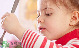 寶寶可以吃小龍蝦嗎？多大的寶寶可以吃小龍蝦呢？