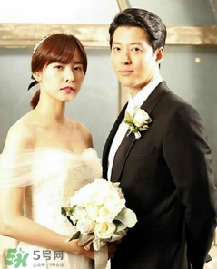 李東健趙胤熙結(jié)婚消息公開(kāi) 宣布女方趙胤熙已有身孕 李東健趙胤熙結(jié)婚消息公開(kāi) 宣布女方趙胤熙已有身孕