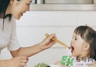 奶酪酸奶能給寶寶補(bǔ)鈣嗎？如何為寶寶選擇奶制品補(bǔ)鈣？