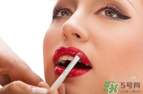 卸妝水可以卸口紅嗎？怎么用卸妝水卸口紅