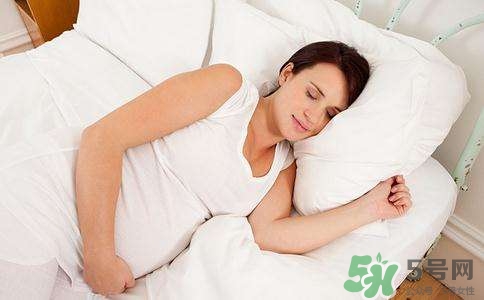 懷孕夢見蛇是什么意思？懷孕夢到蛇預(yù)示著什么