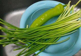 蒜薹跟什么相克？蒜薹不能和什么一起吃