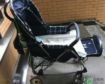 好孩子?jì)雰很囋趺捶牌?？好孩子?jì)雰很嚾绾握{(diào)節(jié)放平？