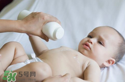 護(hù)臀膏和爽身粉有什么區(qū)別？護(hù)臀膏和爽身粉有什么不同