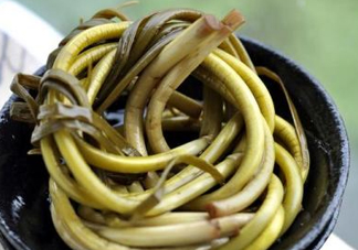 蒜薹怎么腌？腌蒜臺的家常做法大全