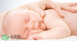 寶寶護(hù)臀膏可以擦臉嗎？寶寶護(hù)臀膏可以擦其他部位嗎？