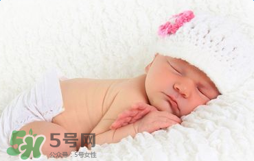 寶寶護臀膏用到多大？寶寶護臀膏多大開始用？