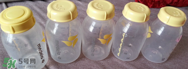 儲奶瓶好還是儲奶袋好？儲奶瓶和儲奶袋哪個好？