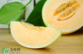 香瓜和菠蘿能一起吃嗎？香瓜和菠蘿可以吃嗎？