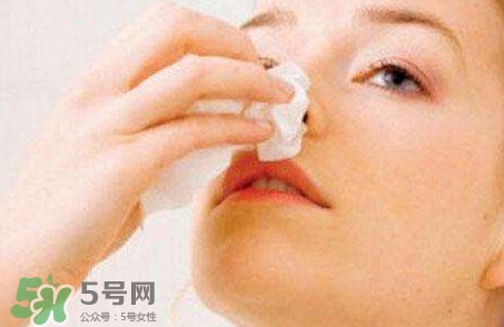 鹽水洗鼻能治好鼻炎嗎？鹽水洗鼻的正確方法