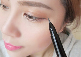 veecci唯資水眉筆怎么樣？唯資水眉筆色號試色