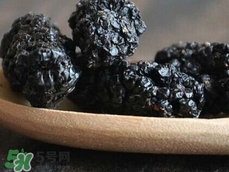 桑葚泡酒可以加冰糖嗎?桑葚泡酒放多少冰糖? 桑葚泡酒可以加冰糖嗎?桑葚泡酒放多少冰糖?