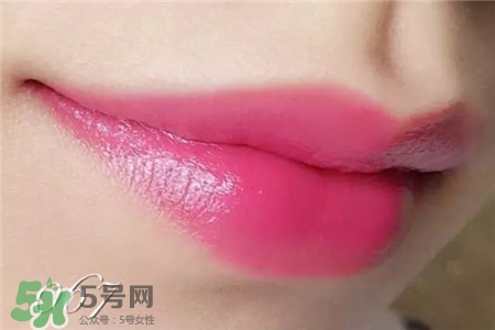 嬌蘭小黑裙口紅哪個(gè)顏色好看?嬌蘭小黑裙口紅怎么樣? 嬌蘭小黑裙口紅哪個(gè)顏色好看?嬌蘭小黑裙口紅怎么樣?