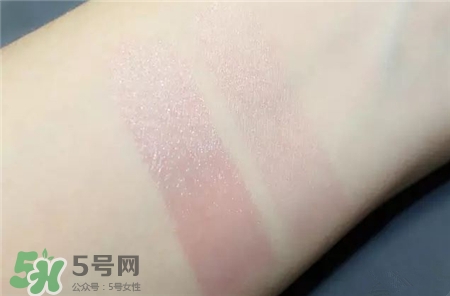 嬌蘭小黑裙007顯色嗎?嬌蘭小黑裙007試色 嬌蘭小黑裙007顯色嗎?嬌蘭小黑裙007試色