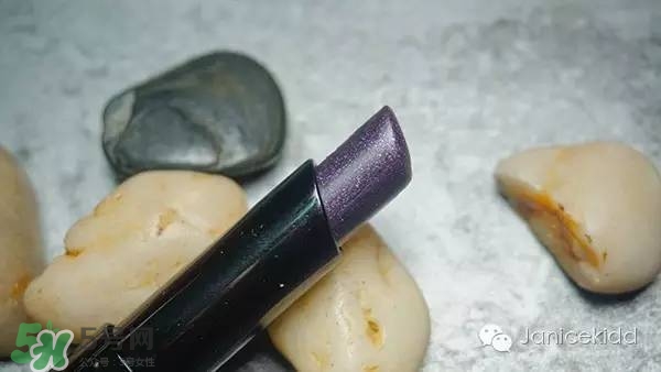 紀梵希禁忌之吻16和嬌蘭小黑裙007哪個好? 紀梵希禁忌之吻16和嬌蘭小黑裙007哪個好?