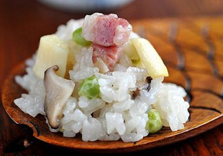 立夏飯?jiān)趺醋?？立夏飯的益?>
               <p class=