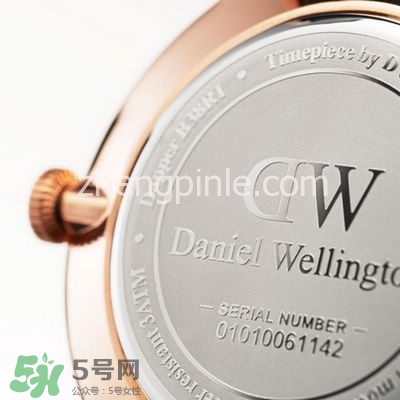 dw丹尼爾惠靈頓手表怎么調(diào)時(shí)間？dw手表怎么沒有日期