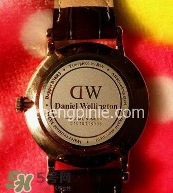 dw丹尼爾惠靈頓手表怎么調(diào)時(shí)間？dw手表怎么沒有日期