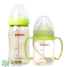 硅膠奶瓶和玻璃奶瓶哪個(gè)好？硅膠奶瓶和玻璃奶瓶對(duì)比