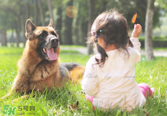 寶寶曬太陽怎么曬？最佳的曬太陽時間