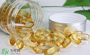 寶寶吃魚肝油什么時間吃最好？嬰兒吃魚肝油吃到什么時候？