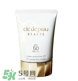 先涂防曬霜還是妝前乳？防曬霜和妝前乳使用順序