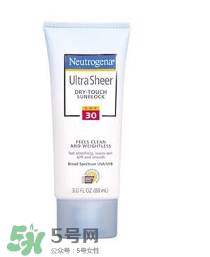 先涂防曬霜還是妝前乳？防曬霜和妝前乳使用順序