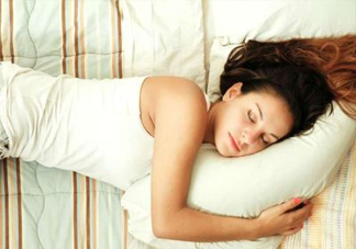 女人打鼾是什么原因？女人睡覺打鼾的原因