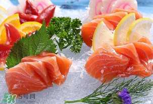 三文魚放冷藏還是冷凍？三文魚冷藏好還是冷凍好？