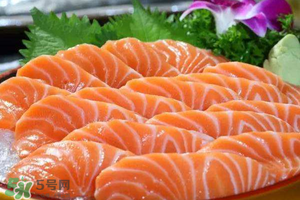 三文魚放冷藏還是冷凍？三文魚冷藏好還是冷凍好？