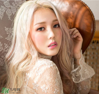 美妝博主pony結婚了嗎？ pony老公是誰？