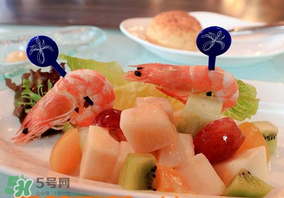 甜瓜和蝦能一起吃嗎？吃蝦還可以吃甜瓜嗎？