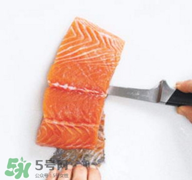 三文魚有刺嗎？三文魚的刺怎么處理