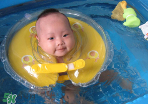 寶寶游泳多長(zhǎng)時(shí)間合適？寶寶一次游泳游多久好？