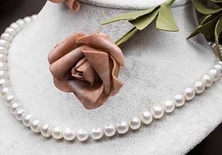 母親節(jié)送什么項鏈？2017年母親節(jié)項鏈推薦