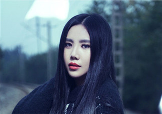 紀敏佳結(jié)婚曬照 紀敏佳老公是誰