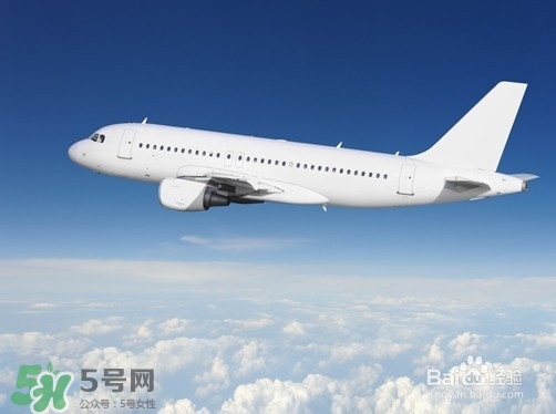 孕婦可以坐飛機嗎？孕婦坐飛機對胎兒有影響嗎？