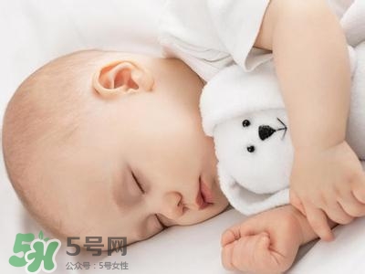 孕中期睡姿 懷孕中期的注意事項 孕中期睡姿 懷孕中期的注意事項