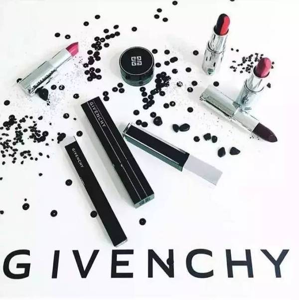 紀(jì)梵希雙色唇膏口紅什么時候上市？紀(jì)梵希雙色唇膏上市時間