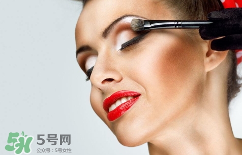 初學(xué)者怎么畫眼影?初學(xué)者如何畫眼影? 初學(xué)者怎么畫眼影?初學(xué)者如何畫眼影?