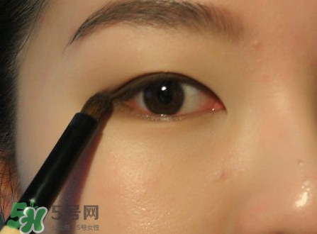 初學(xué)者怎么畫眼影?初學(xué)者如何畫眼影? 初學(xué)者怎么畫眼影?初學(xué)者如何畫眼影?